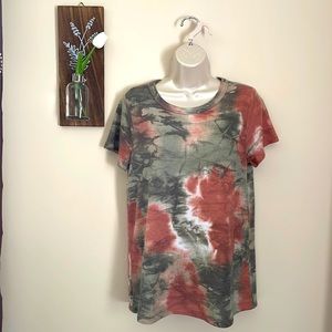 Doe and Rae Camo top